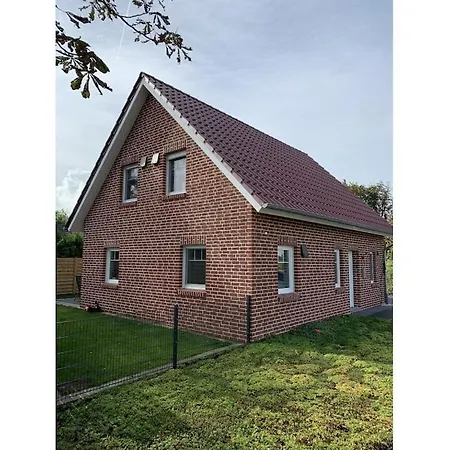 With 2 Bedrooms Holiday home Krummhoern